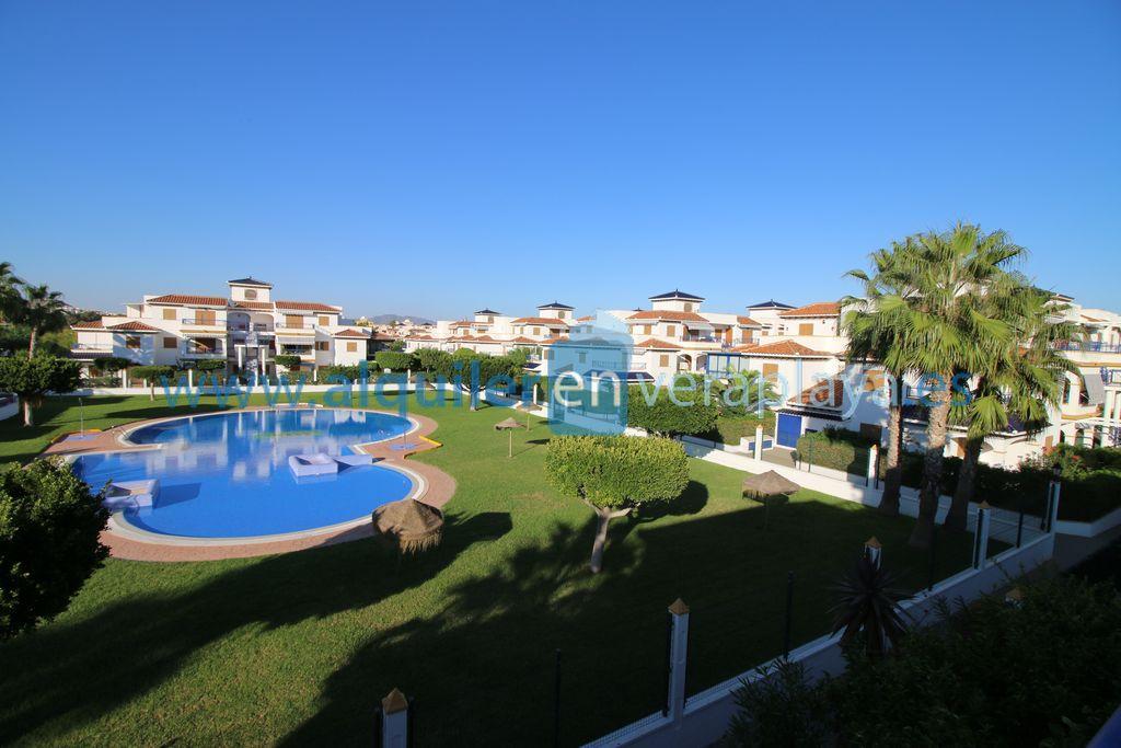 Penthouse for holidays in El Playazo (Vera)