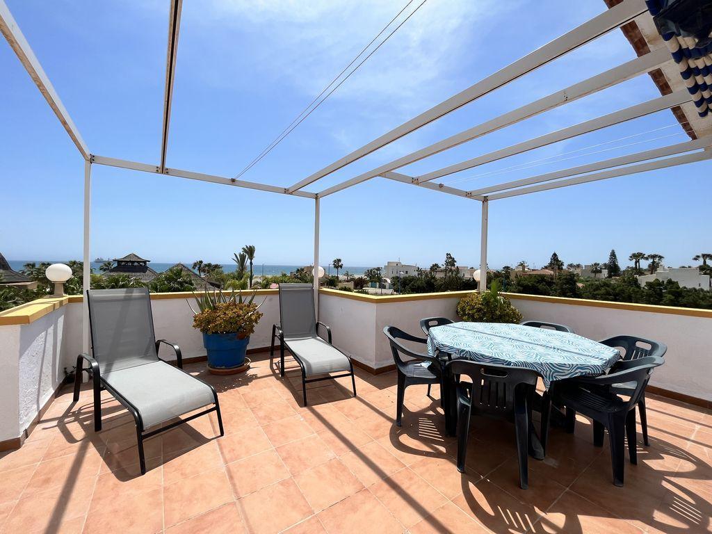 Penthouse for holidays in El Playazo (Vera)