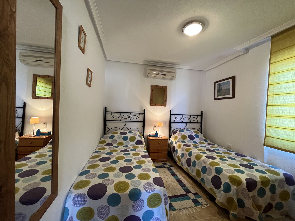 Apartamento de 2 dormitorios en Palomares SA1077