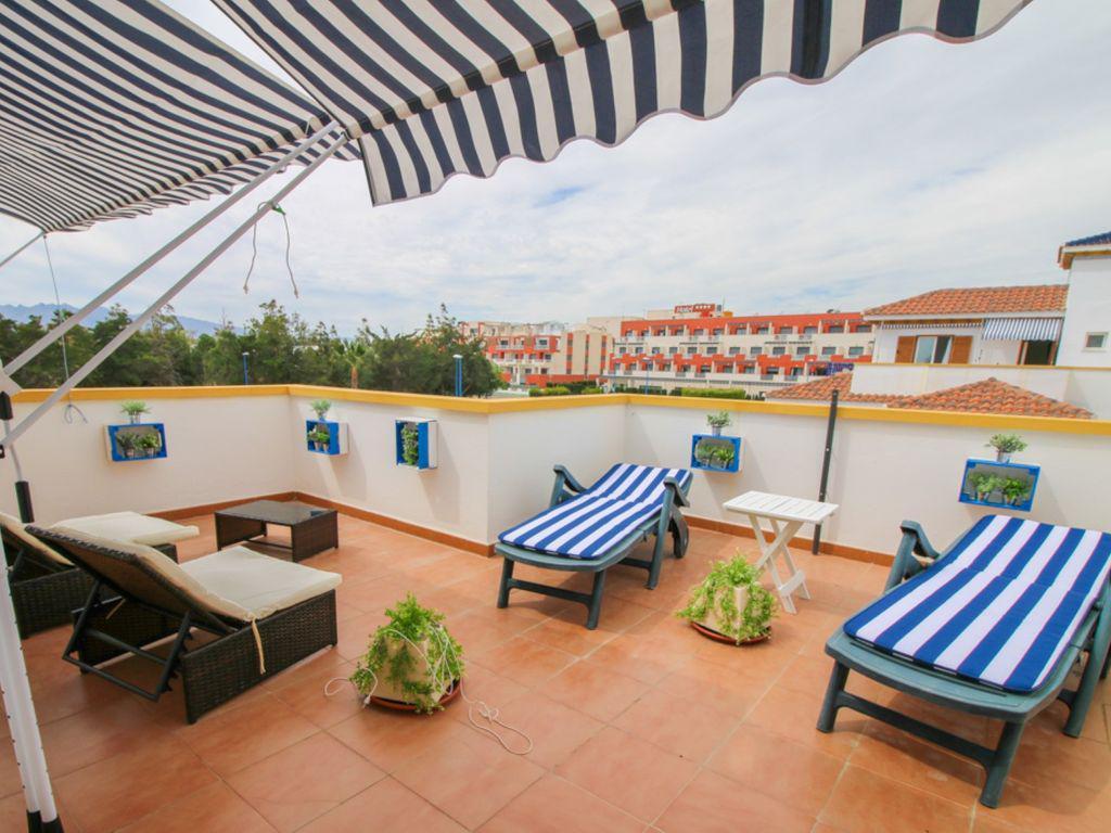 Apartment for holidays in El Playazo (Vera)