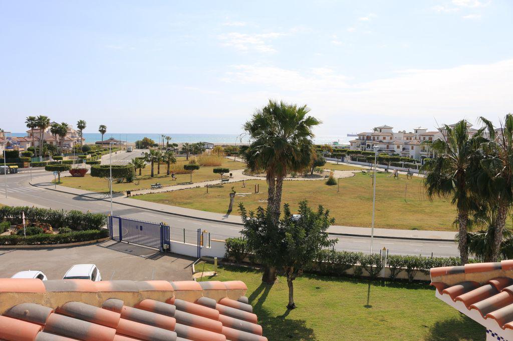 Apartment for holidays in El Playazo (Vera)