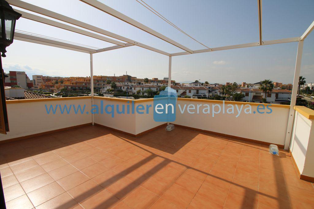 Penthouse for holidays in El Playazo (Vera)