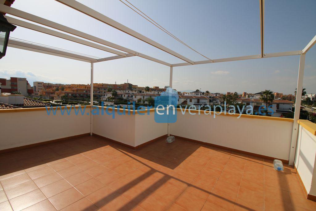 Penthouse for holidays in El Playazo (Vera)