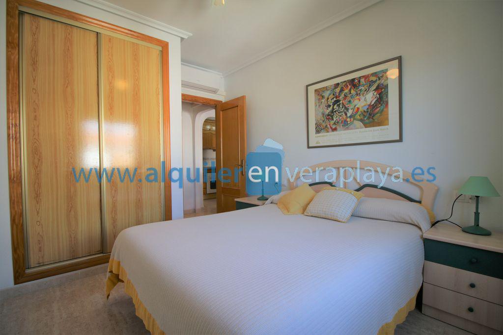 Penthouse for holidays in El Playazo (Vera)