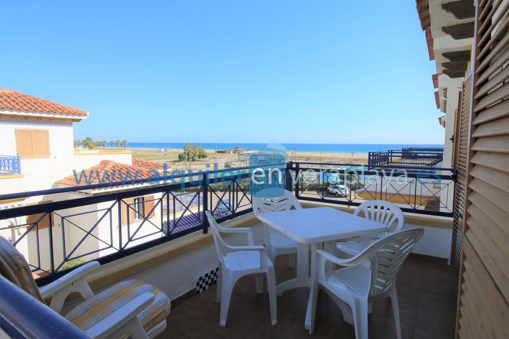 Penthouse for holidays in El Playazo (Vera)