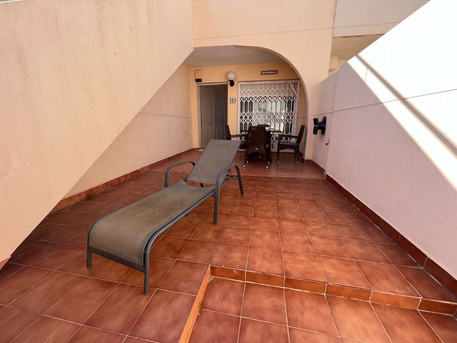 Apartamento de 1 dormitorio en planta baja