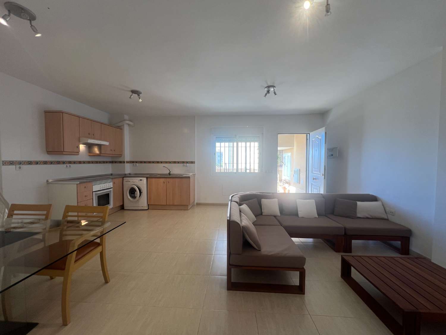 Apartamento en planta baja de 2 dormitorios en Palomares