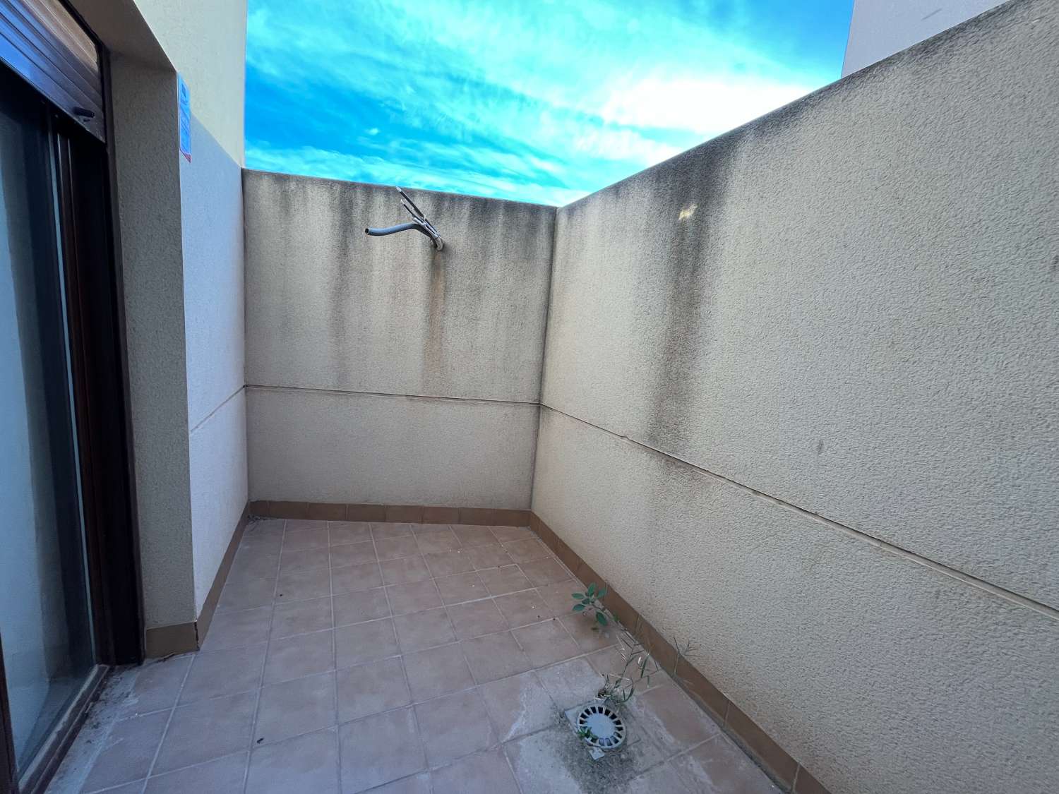 Apartamento de 2 dormitorios en planta baja