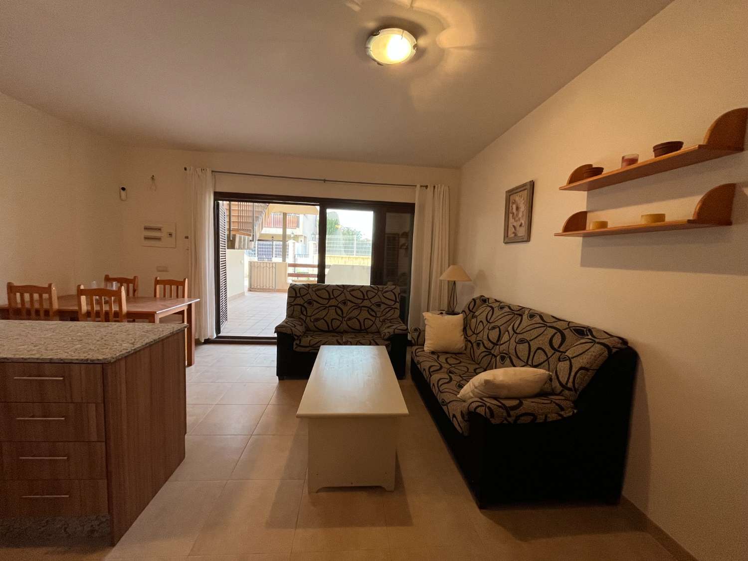 Apartamento de 2 dormitorios en planta baja